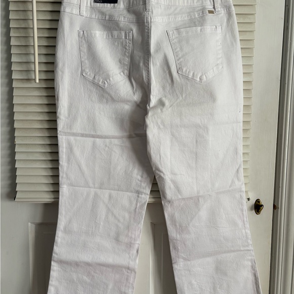 1822 Denim Highrise White Stretch Jeans - Picture 1 of 4